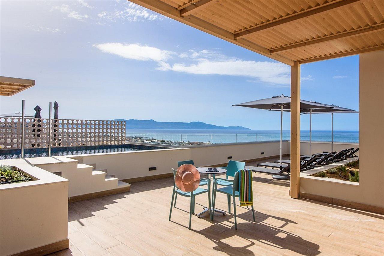 Agia Marina Theros Apartments エクステリア 写真