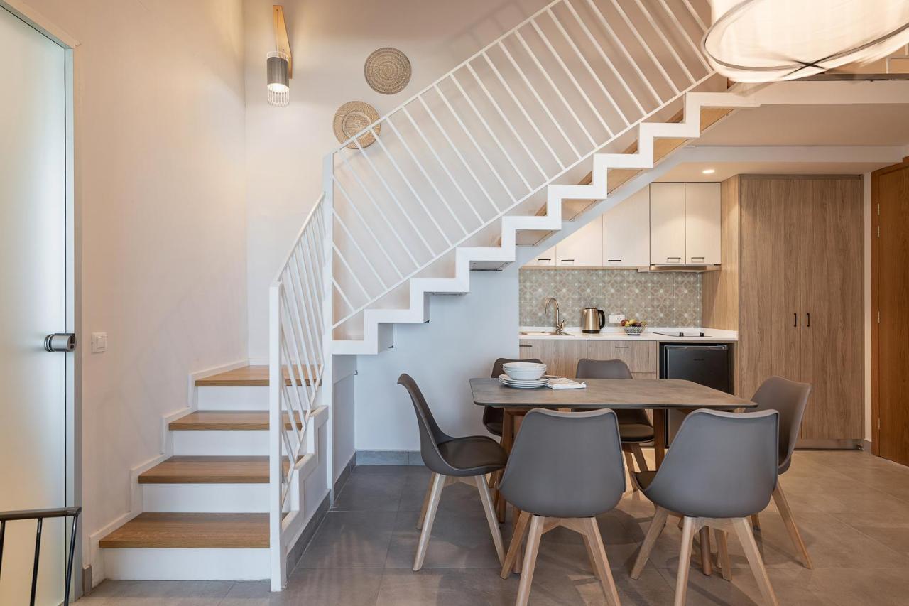 Agia Marina Theros Apartments エクステリア 写真
