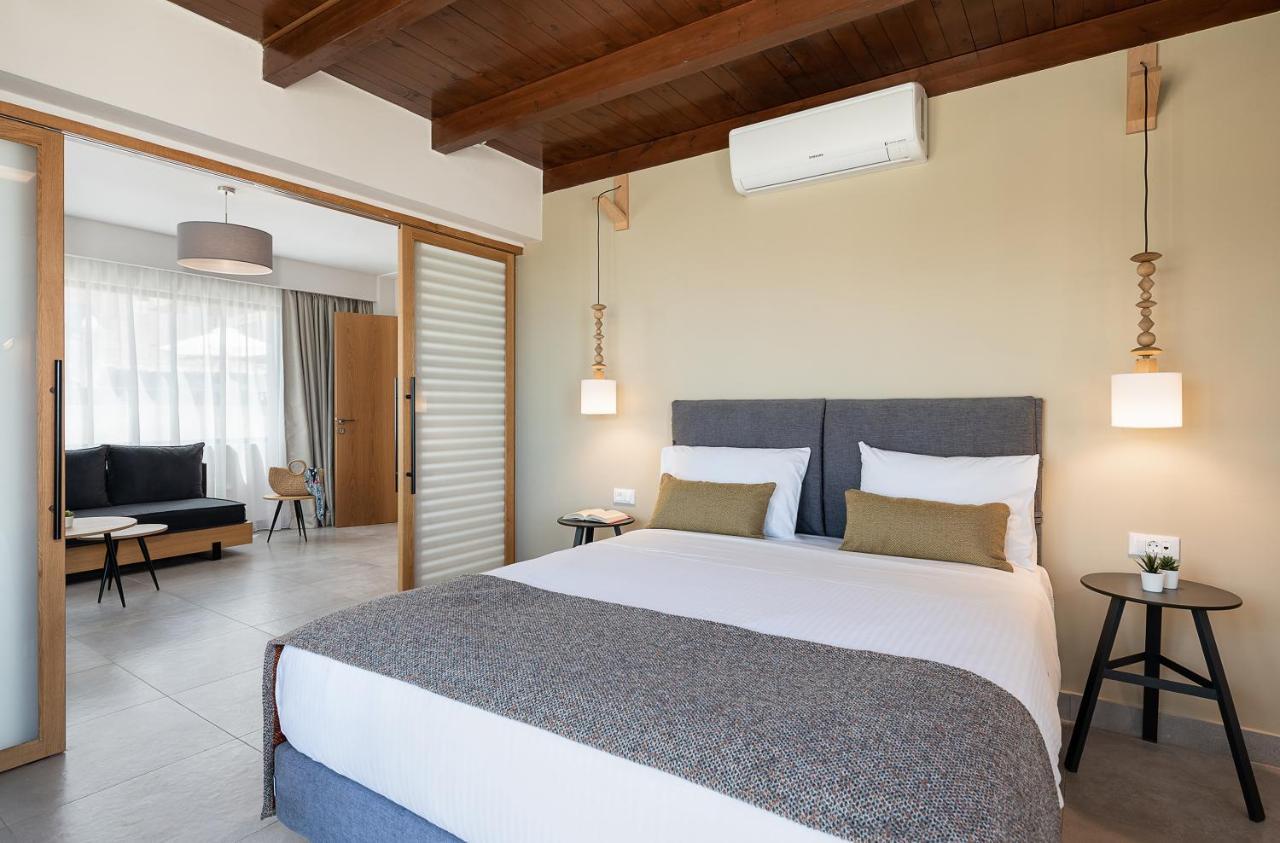 Agia Marina Theros Apartments エクステリア 写真